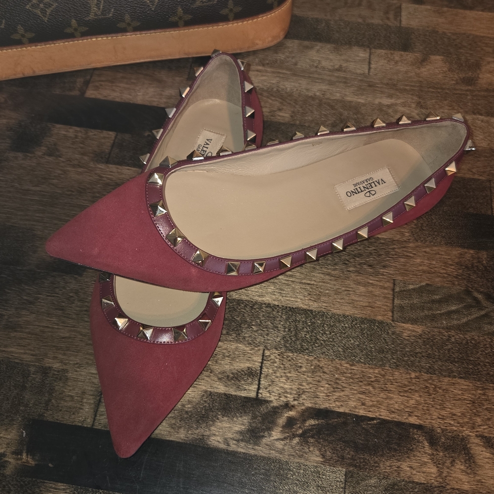 Valentino Rockstud Burgundy Pointed Toe Flats